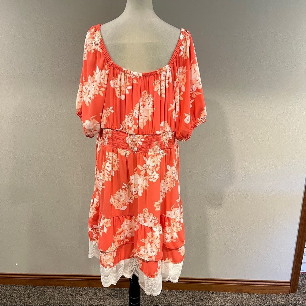LC Lauren‎ Conrad Floral long sleeve plus size Dress size 1X - Picture 5 of 12